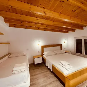 Anxhelo , Vlorë Albanië
