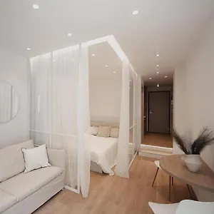 V1 Boutique Rooms, Nilie Hospitality Mgmt Apartament
